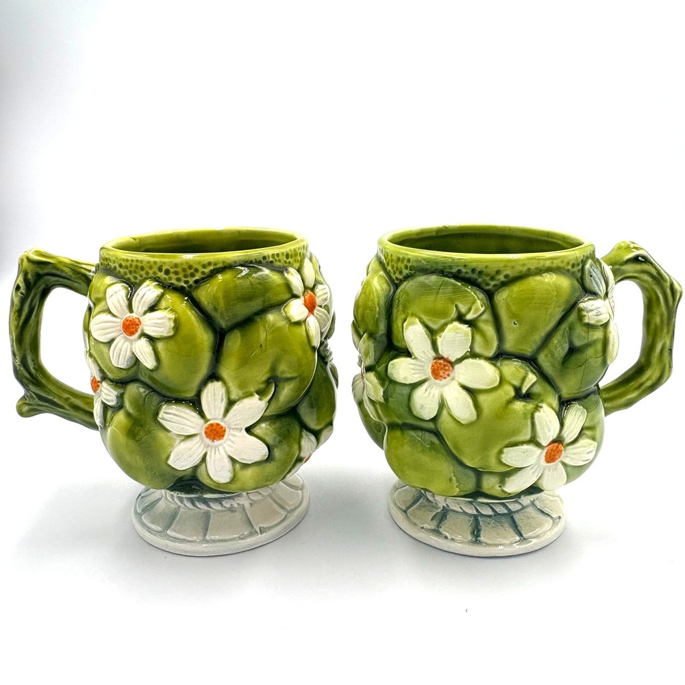 Vintage Inarco Japan Green‎ Floral Pedestal Mugs – Set of 2 – 1967 – Mid-Century